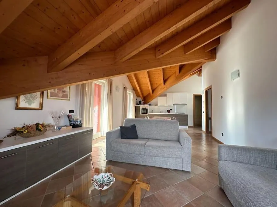 Casa Nella Vila Pianello Del Lario