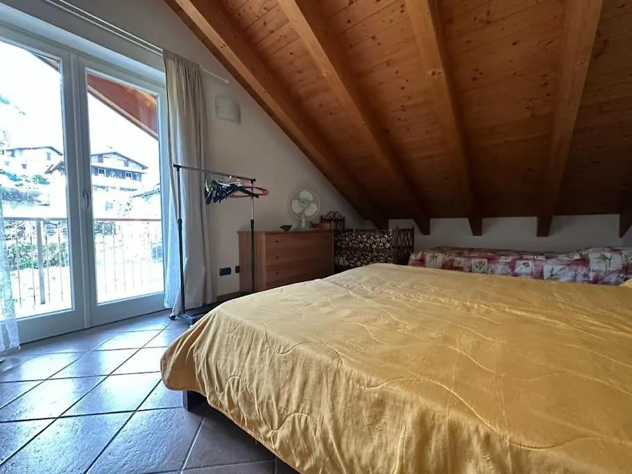 Casa Nella Vila Pianello Del Lario